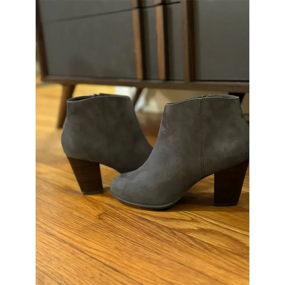 Old Navy Suede Ankle Boots - Picture 5 of 14